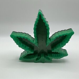 Green Leaf-Shaped Tray